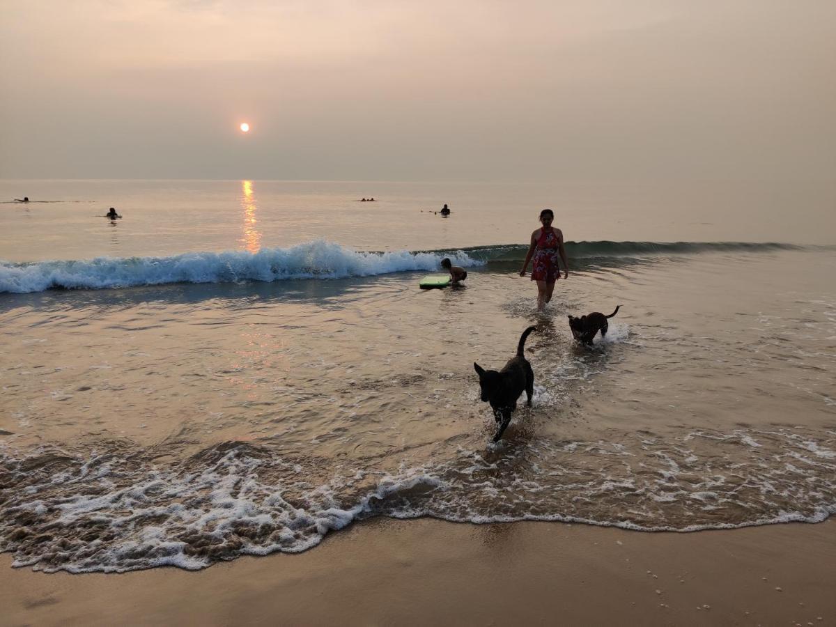 جوكارنا Surya Beach Cafe And Stay المظهر الخارجي الصورة