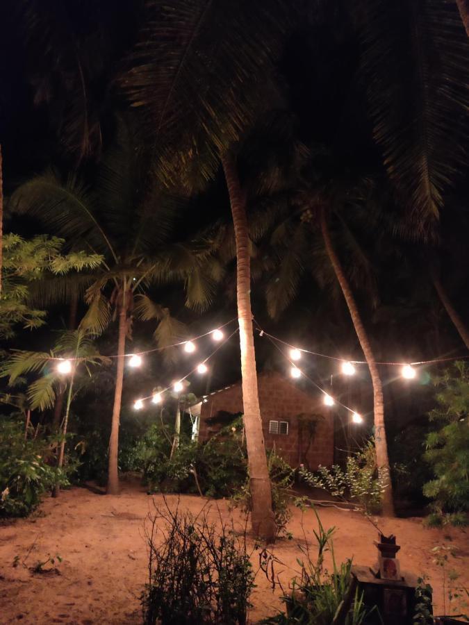 جوكارنا Surya Beach Cafe And Stay المظهر الخارجي الصورة