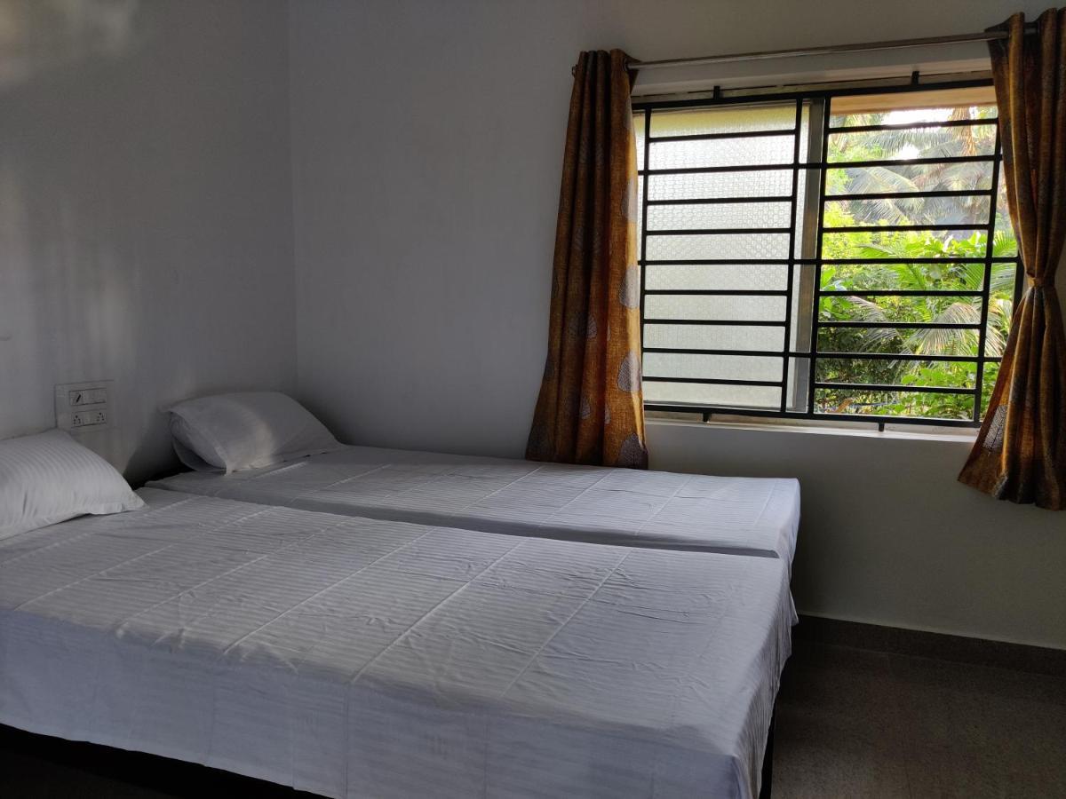 جوكارنا Surya Beach Cafe And Stay المظهر الخارجي الصورة