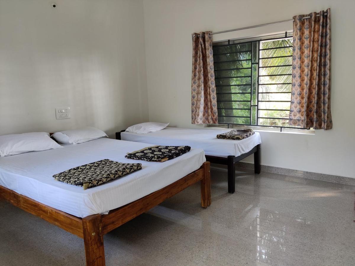 جوكارنا Surya Beach Cafe And Stay المظهر الخارجي الصورة