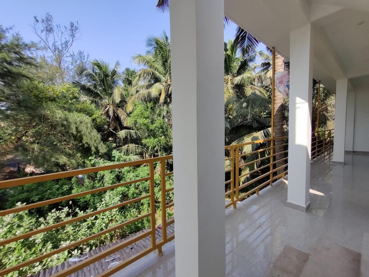 جوكارنا Surya Beach Cafe And Stay المظهر الخارجي الصورة