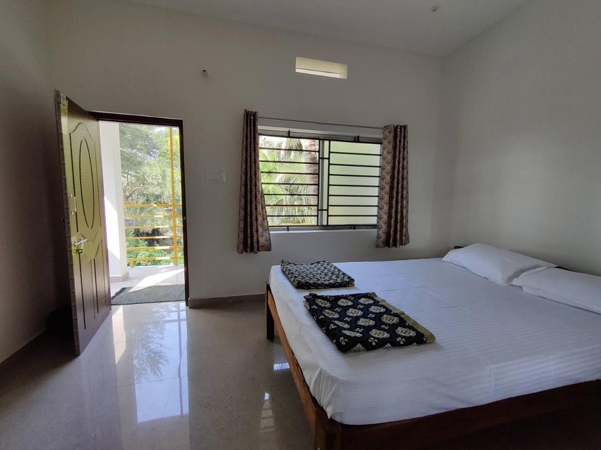 جوكارنا Surya Beach Cafe And Stay المظهر الخارجي الصورة