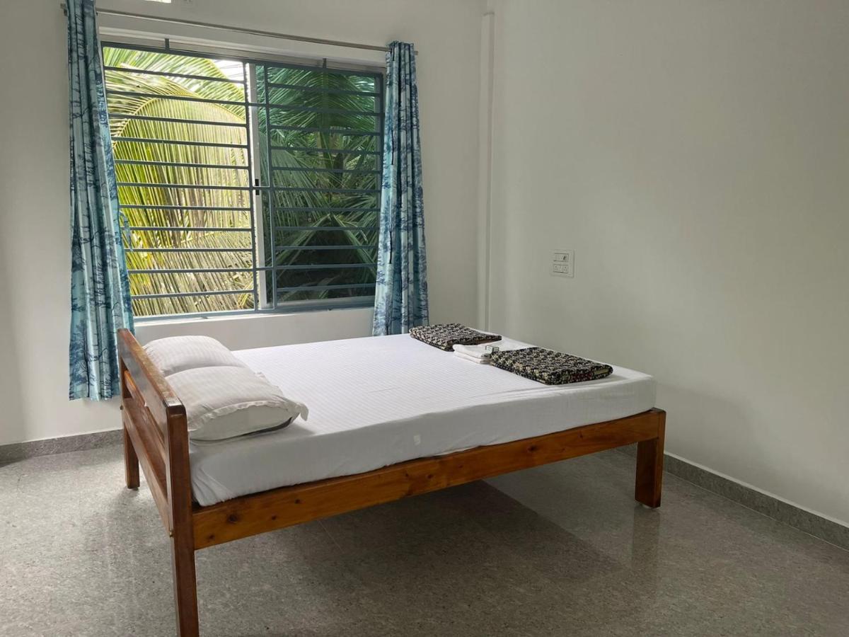 جوكارنا Surya Beach Cafe And Stay المظهر الخارجي الصورة