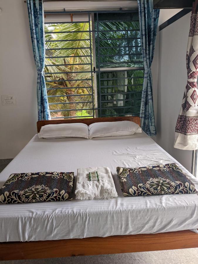 جوكارنا Surya Beach Cafe And Stay المظهر الخارجي الصورة