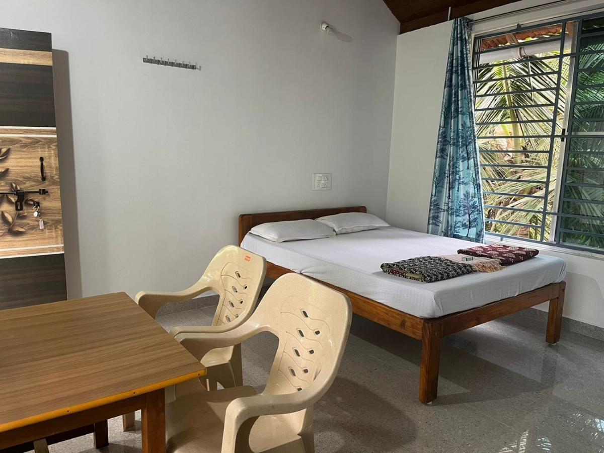 جوكارنا Surya Beach Cafe And Stay المظهر الخارجي الصورة