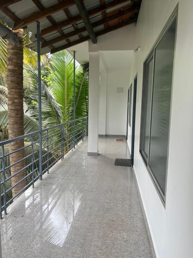 جوكارنا Surya Beach Cafe And Stay المظهر الخارجي الصورة